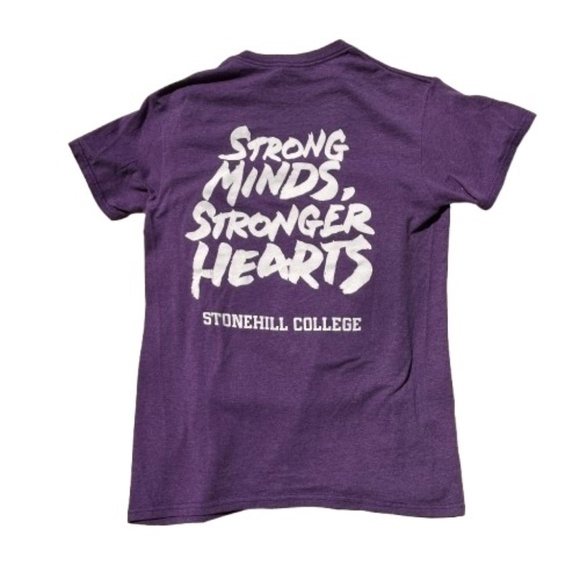 STONEHILL COLLEGE T- SHIRT - Picture 2 of 8